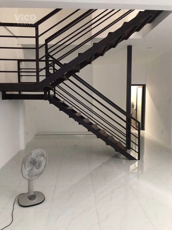 BÁN GẤP NHÀ Ở LIỀN, 52M2 CHỈ 5 TỶ 1. NGAY ĐIỆN BIÊN PHÚ.