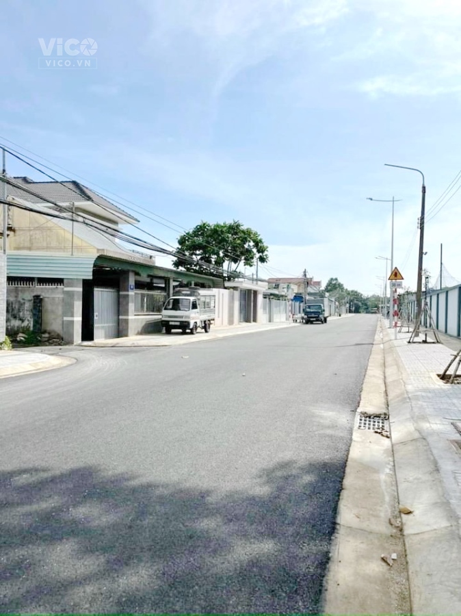 Nhà MT ở kinh doanh DT 5.7 x 27m, 4 TỶ THÁI VĂN LUNG TP. Bà Rịa