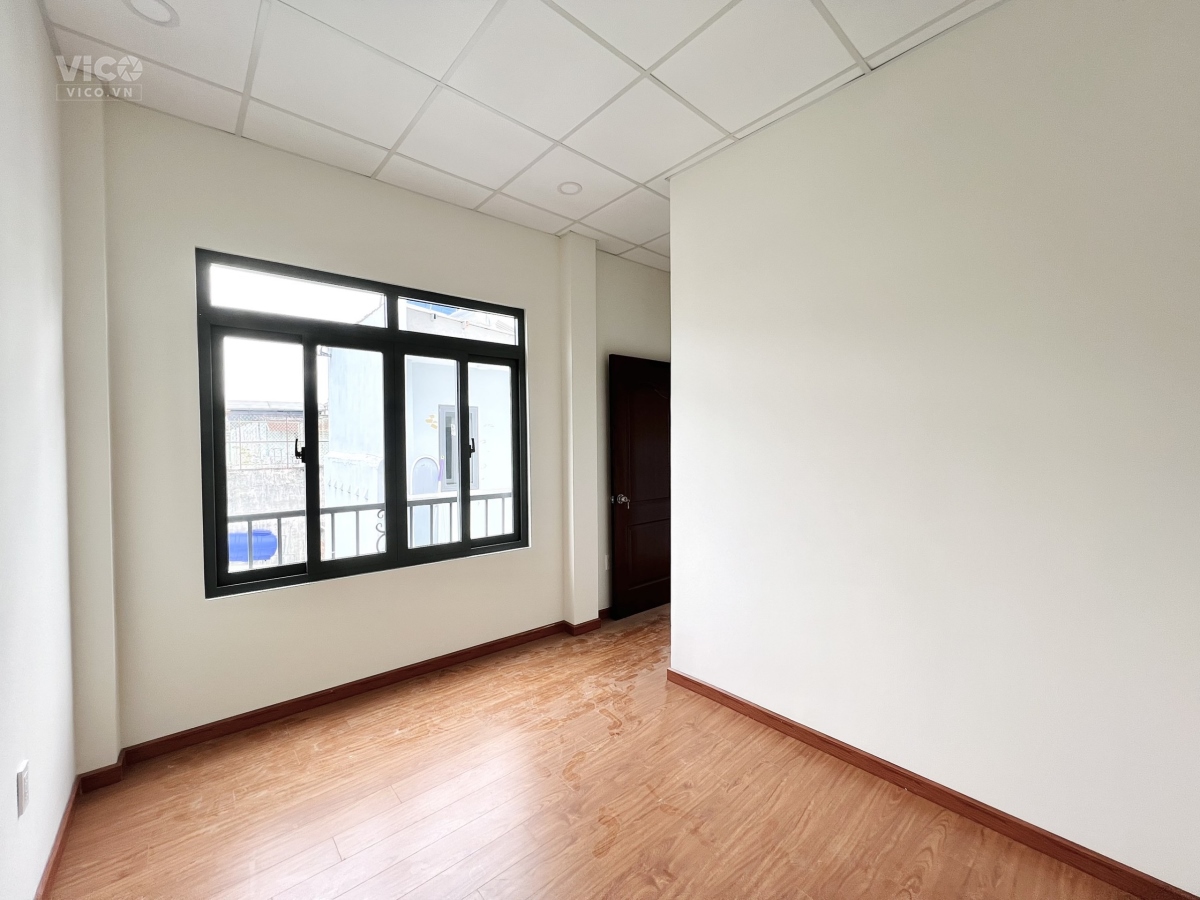 Cho thuê Nhà 4 tầng căn góc đường Võ Trứ P9Q8. Giá 14tr/th