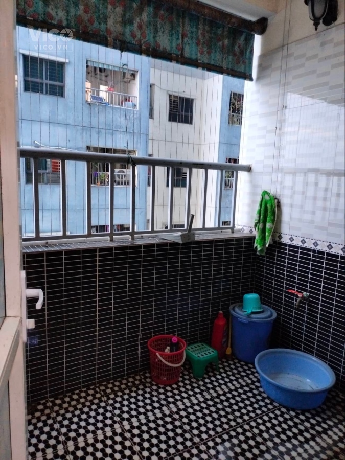 Bán gấp trước Tết căn hộ CT12, 65m, 2 ngủ, 2 vệ sinh, Kim Văn Kim Lũ, mặt đường Nguyễn Xiển, vành