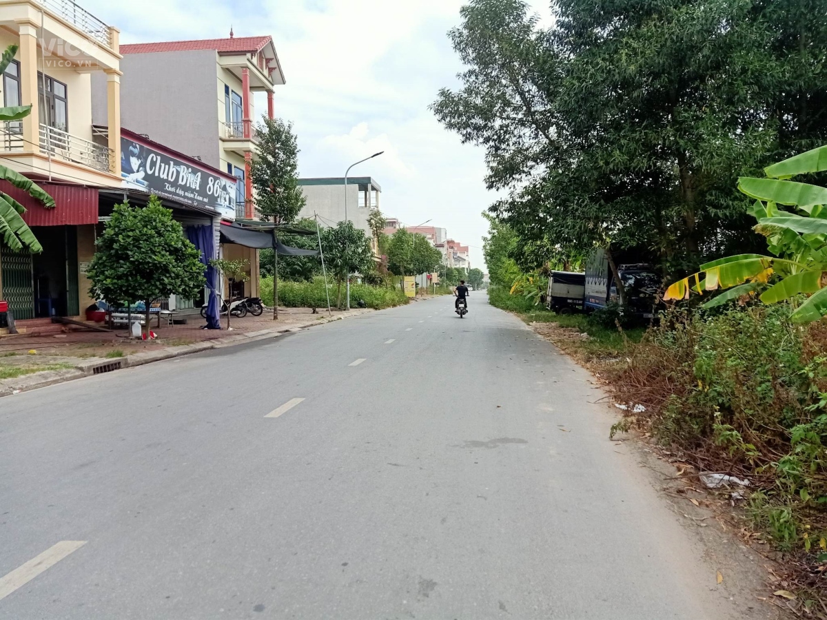 Cần bán lô đất nhìn mặt mương kênh Bắc, Đường Vương Văn Trà, Thuận Thành, Bắc Ninh, giá cắt lỗ 4,2x