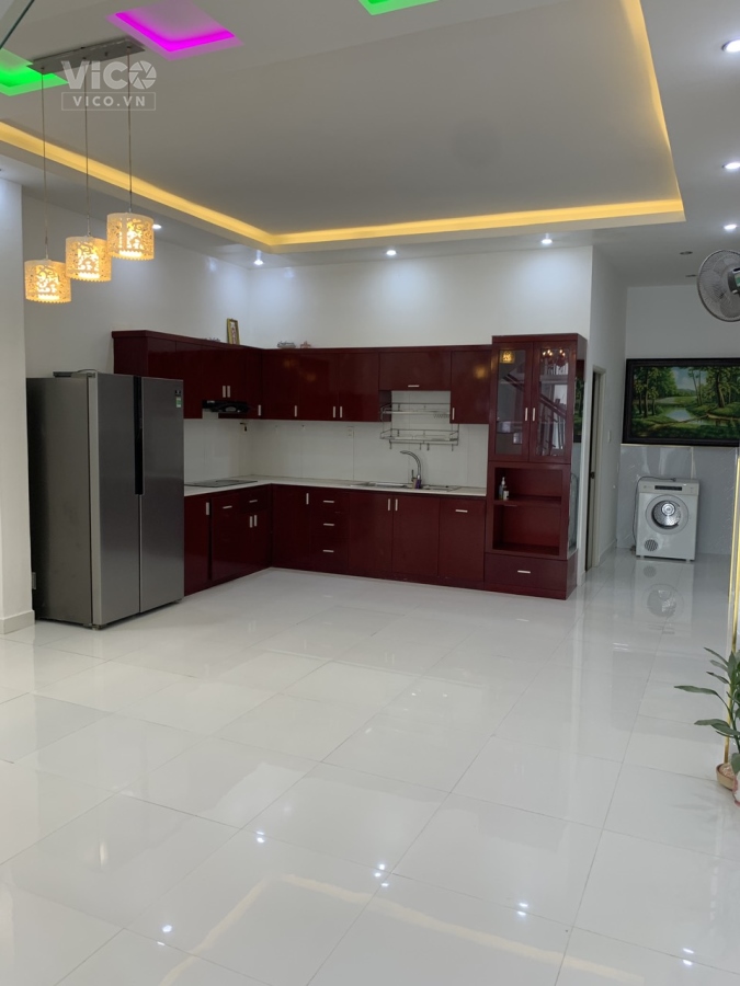 CẦN BÁN GẤP NHÀ TTTP NHA TRANG, KHÁNH HÒA, DT 95m GIÁ 3,5 Tỷ SIÊU HOT
