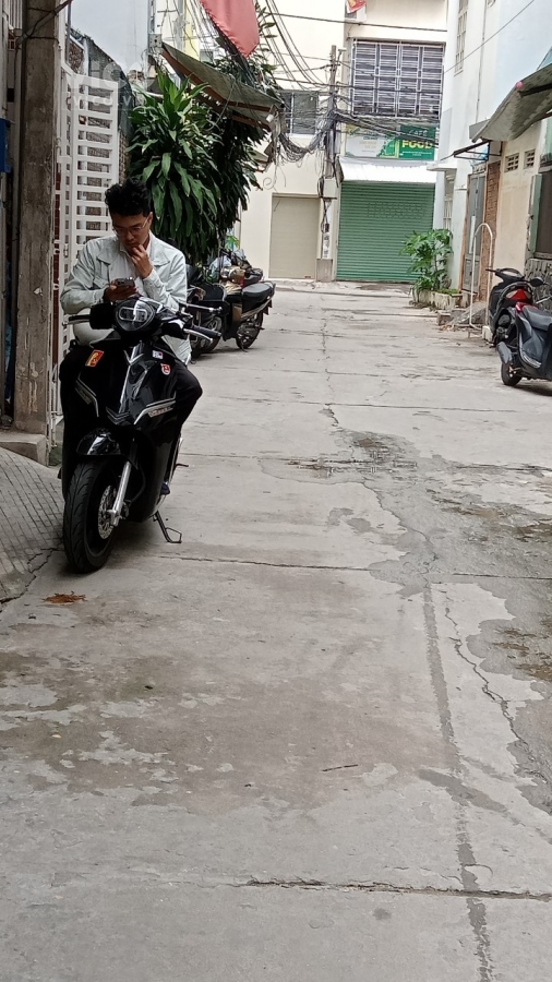 Bán nhà Phố Nguyễn Thiện Thuật, Nha Trang 2,8 tỷ