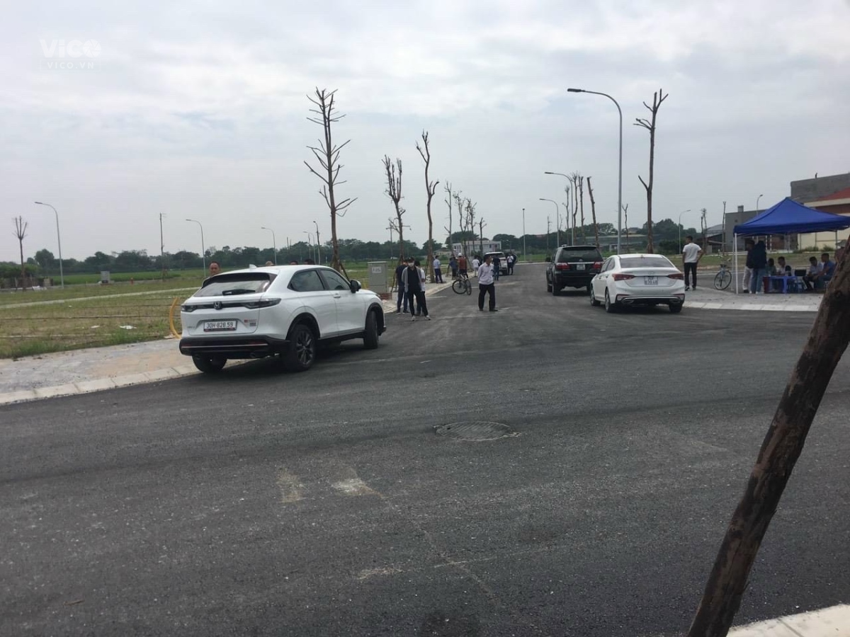 Bán đất đấu giá Dục Tú Đông Anh sát đường 60m cầu Tứ Liên. LH ngay em Oanh