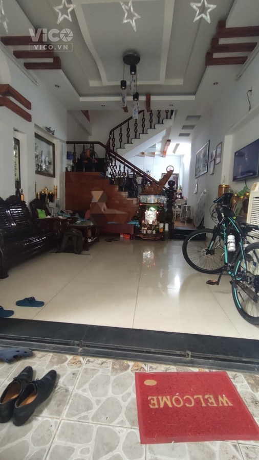 Giảm 350tr Nhà 3 tầng Huỳnh Ngọc Huệ còn 2,x tỷ