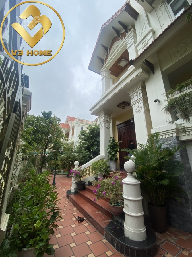 K69.V3 HOME CHO THUÊ VILLA SÂN VƯỜN TẠI KHU BIỆT THỰ SAO ĐỎ 6 NGỦ FULL ĐỒ