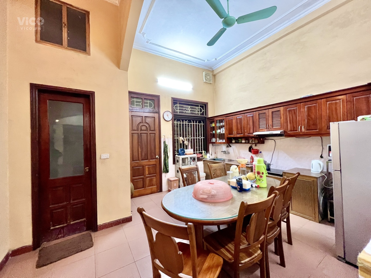 Bán tập thể quân đội An dương, 74m2, 5.1m tiền, ô tô , nhỉnh 11 tỷ. 2 thoáng.