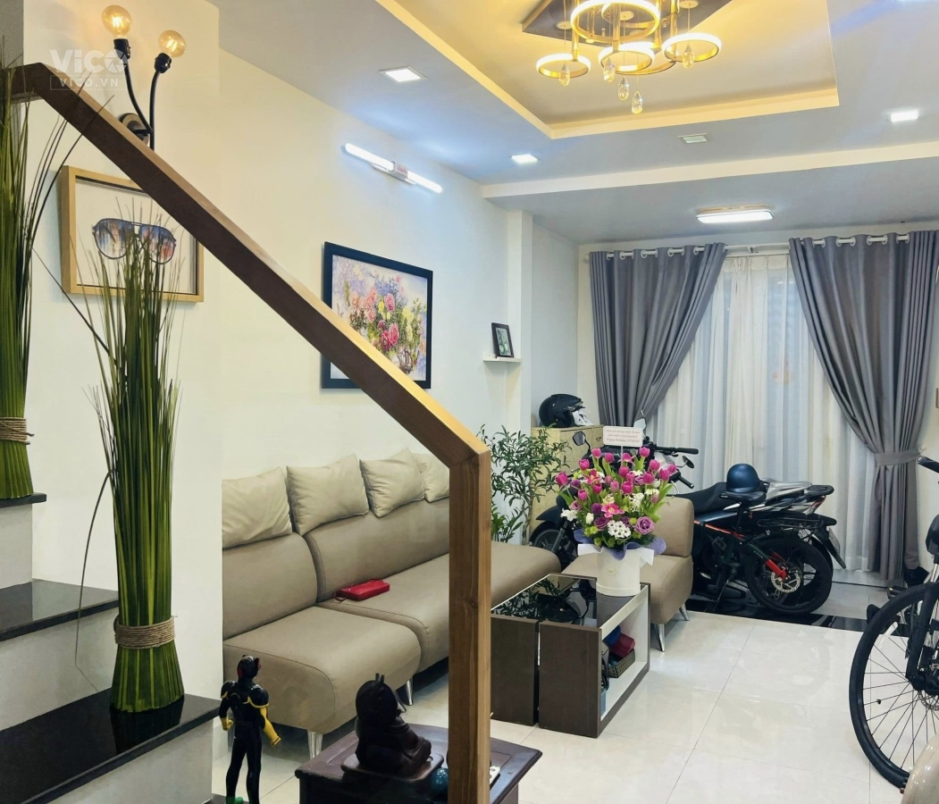 BÁN NHÀ MỚI, LẠC LONG QUÂN, 32m2, P8, TÂN BÌNH, GIÁP Q10, NHỈNH 4 TỶ