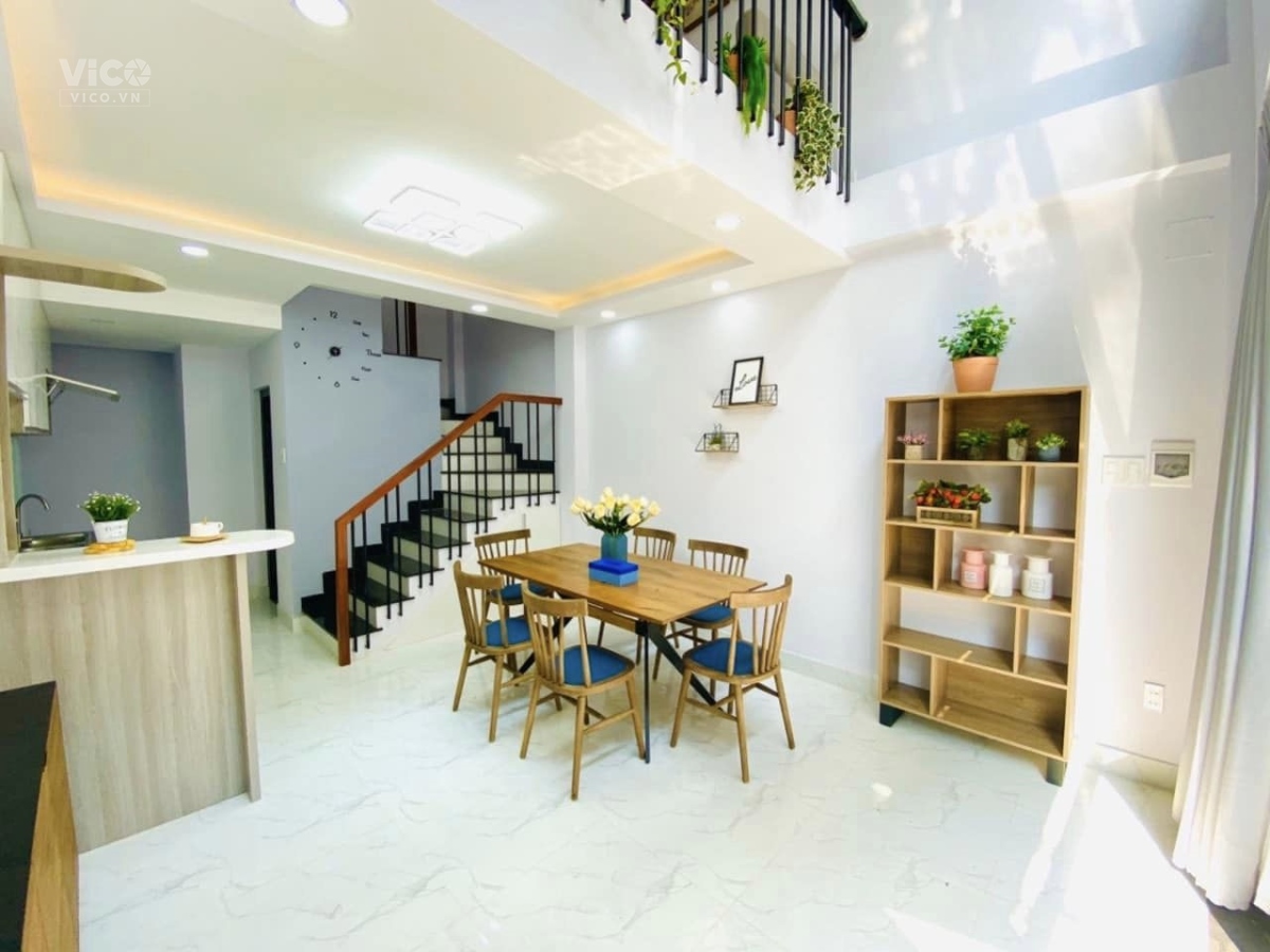 Siêu phẩm 5 tầng đón Tết, nội thất cực xịn, ngay cầu Nguyễn Văn Cừ cách Q1 chỉ vài bước chân, giá