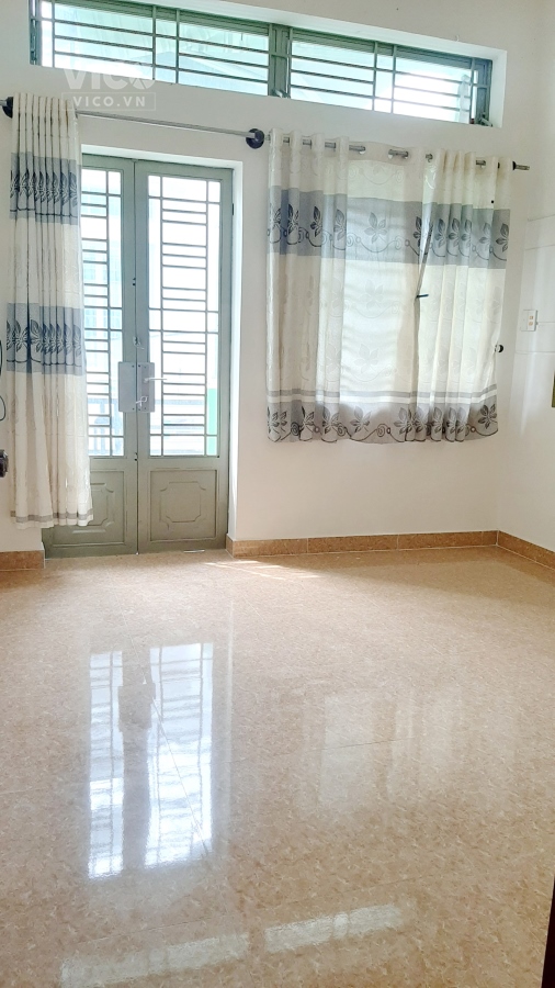 Nhà lầu đúc, 2PN, 2WC hẻm 3m Âu Dương Lân, giá 4.8 tỷ