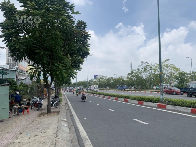 Cho thuê 3200m2 mt Phạm Văn Đồng, Thủ Đức Super Vip