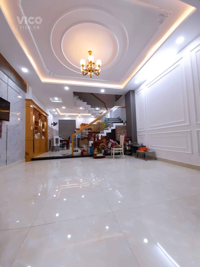 Bán nhà Gò Vấp HXH 80m2 Ngang 5m Chỉ 11 tỷ 5 tầng Ngay CV Gò Vấp