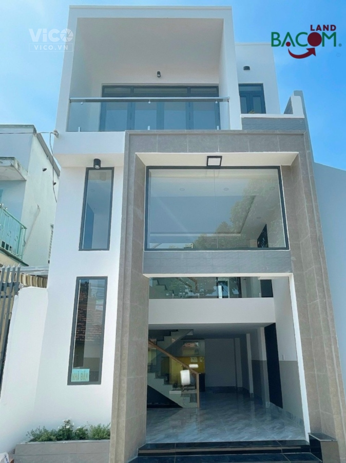 Bán nhà 1 trệt 2 lầu sổ riêng thổ cư, kinh doanh được chỉ 3 tỷ