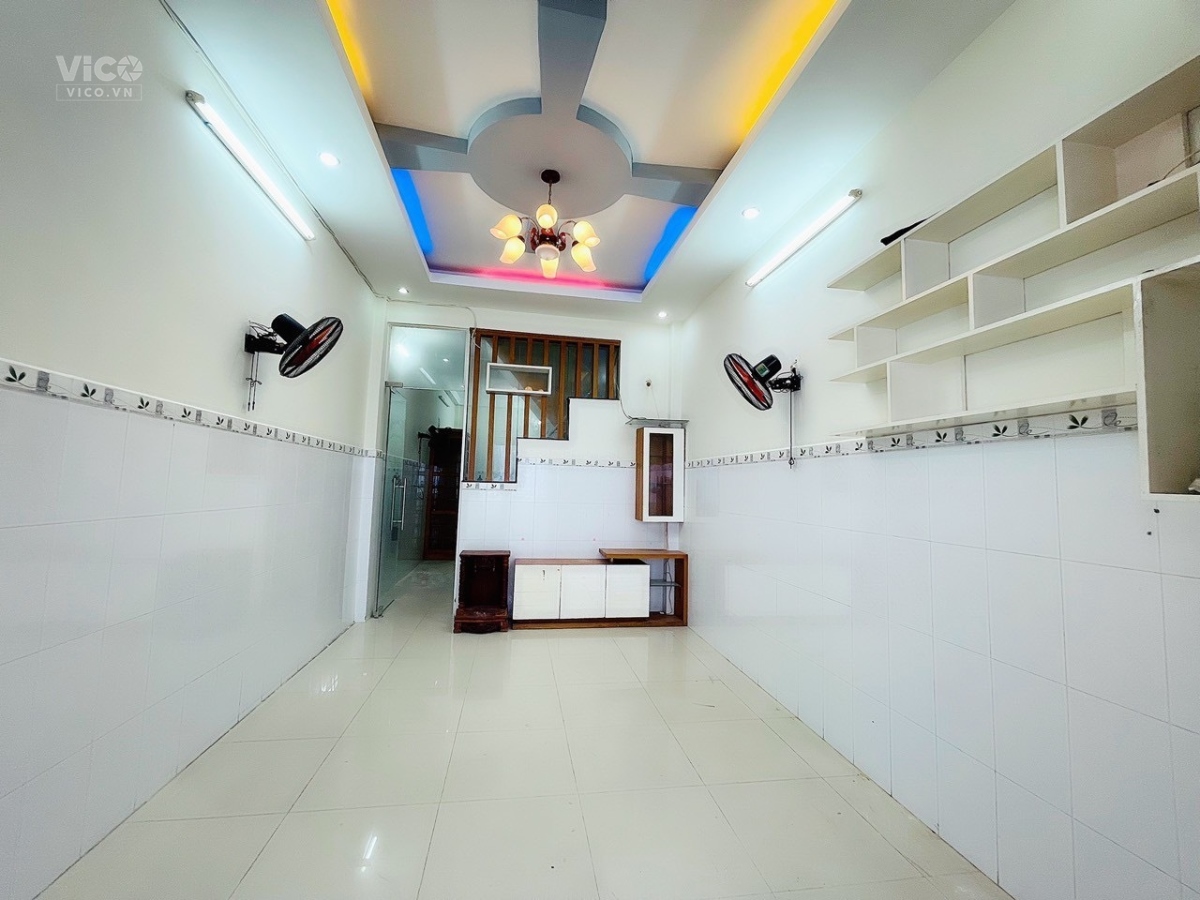 Bán gấp căn siêu to khổng lồ đường Tô Hiến Thành Q10 giá tí hon