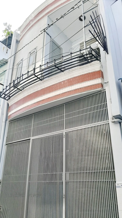 Nhà bán HXH đường Dương Bá Trạc P2Q8. Giá 6,3 tỷ TL