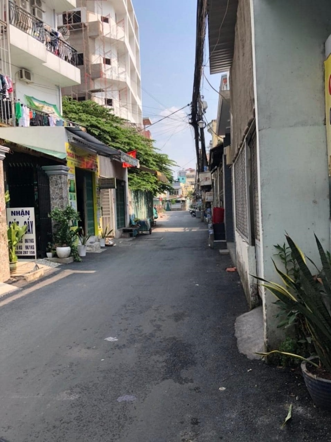 Chính chủ trang bìa, chưa qua đầu tư, bán nhà 2 tầng, 82m2 đường Trần Xuân Soạn , Quận 7