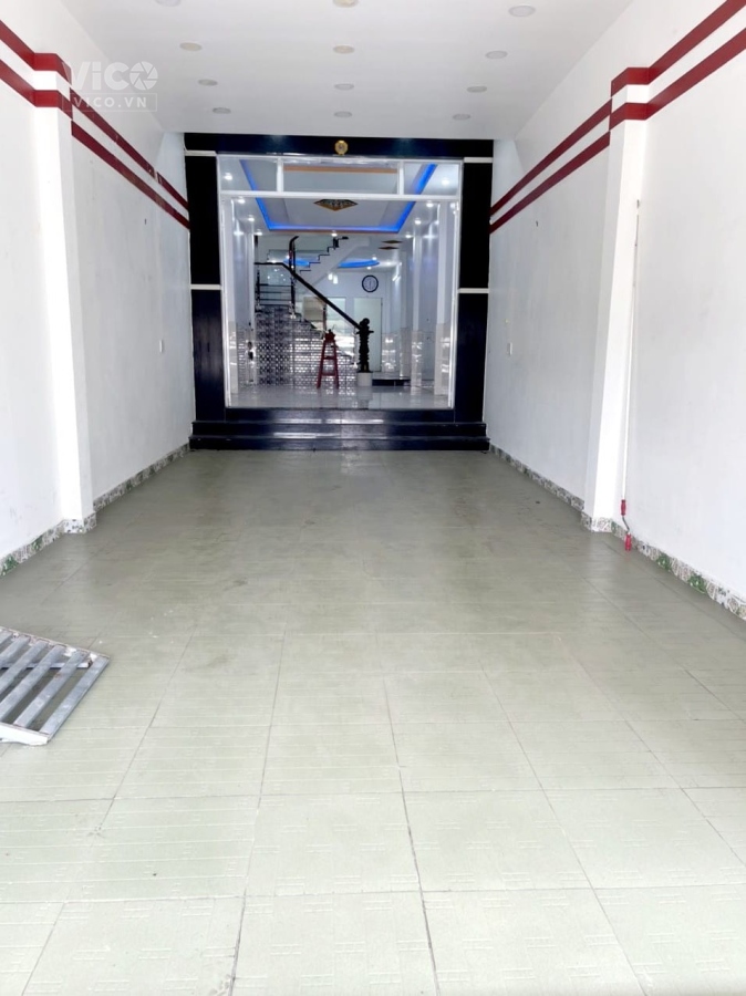 Bán nhà mặt tiền Bùi văn ba, dt 96m2 giả chỉ 12,3 tỷ thuận tiên kinh doanh mặt đường 10m
