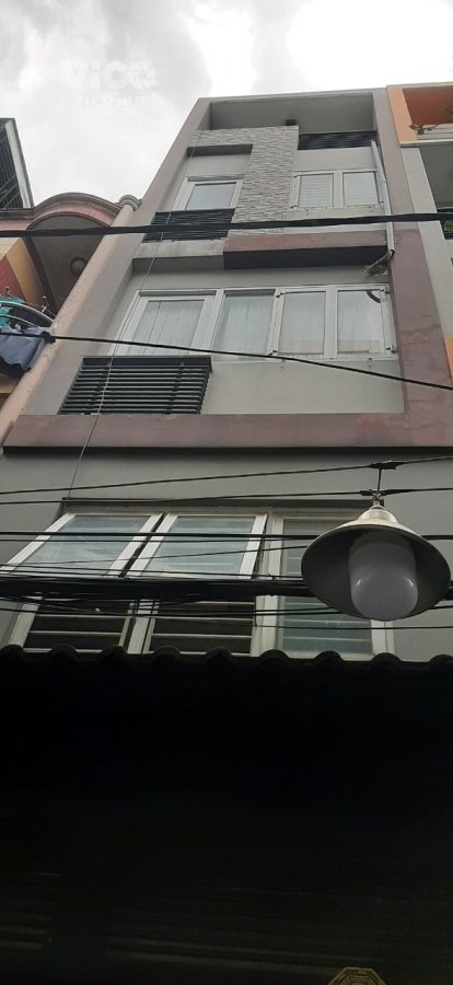NHÀ ĐẸP, NỘI THẤT THẤT CAO CẤP, 3 LẦU ĐƯỜNG NGUYỄN TIỂU LA Q.10, GẦN CHỢ AN ĐÔNG, BÁN RẺ.