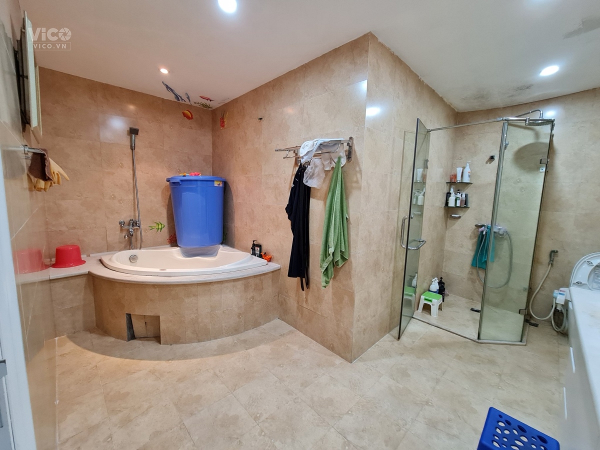 Cần bán căn hộ Chung cư, DT 161m2 19 Đại Từ HM HN