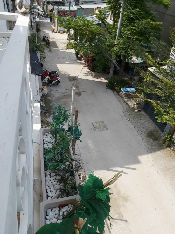 Gấp bán nhà Lạc Long Quân Quận 11 40m2, 5 tầng, 5PN, HXH chỉ 6 tỷ