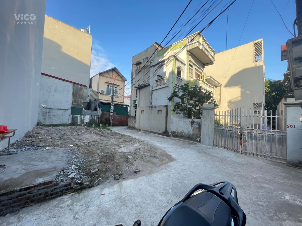 ( Hàng Đẹp) Lô Góc 45.5m thôn Nhì Vân Nội Đông Anh Hà Nội. Đường thông oto vào đất