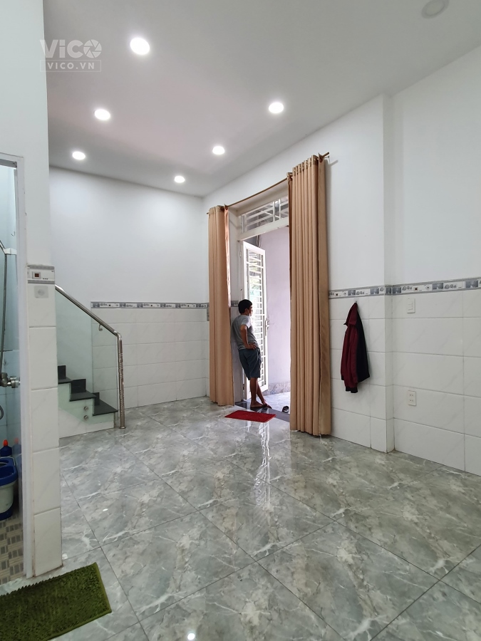 BÁN NHÀ Ở LIỀN, 40M2, NGANG 4M, 3 TẦNG, HBP , CHỈ 2 TY ..