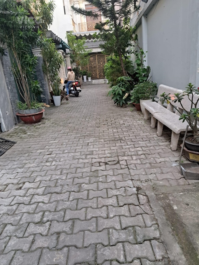 Bán nhà giá tốt,chỉ nhỉnh hơn 3 tỷ,có nhà đẹp q7,đường Hoàng quốc việt phường phú thuận,