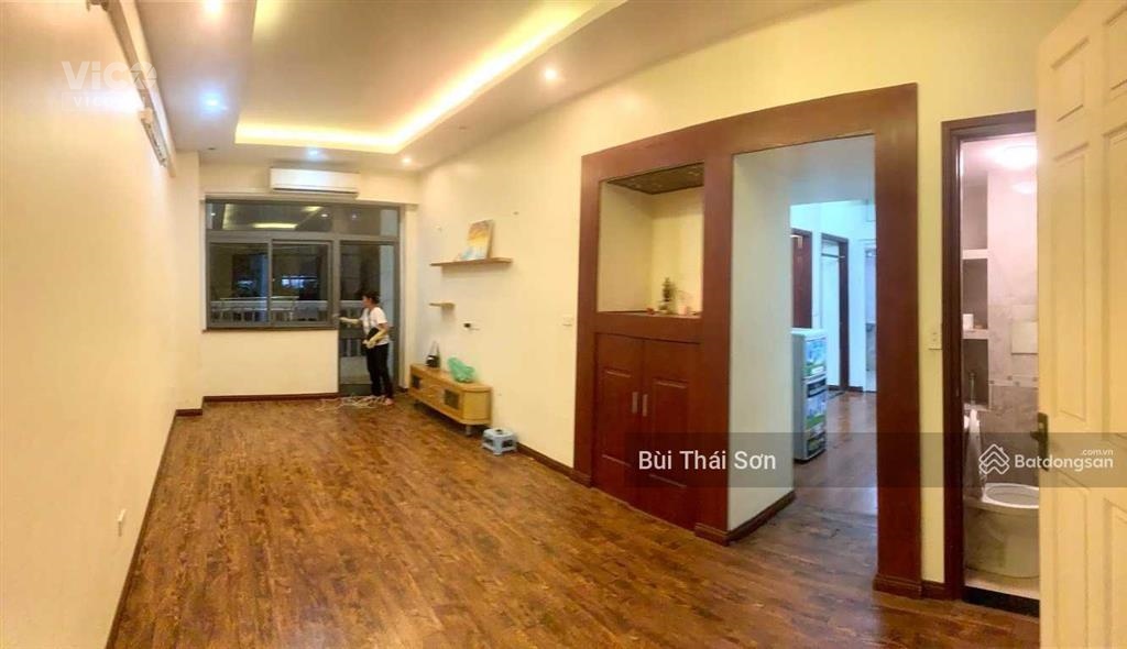 chính chủ cần bán căn hộ Chung Cư VOV MỄ TRÌ 80m giá 2ty350 lh 0394392185