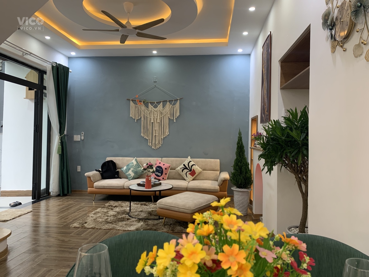 .Nhà Lê Duẩn, 50m ra MT, Kiệt 2.5m, 75m2, 2 tầng mới đẹp