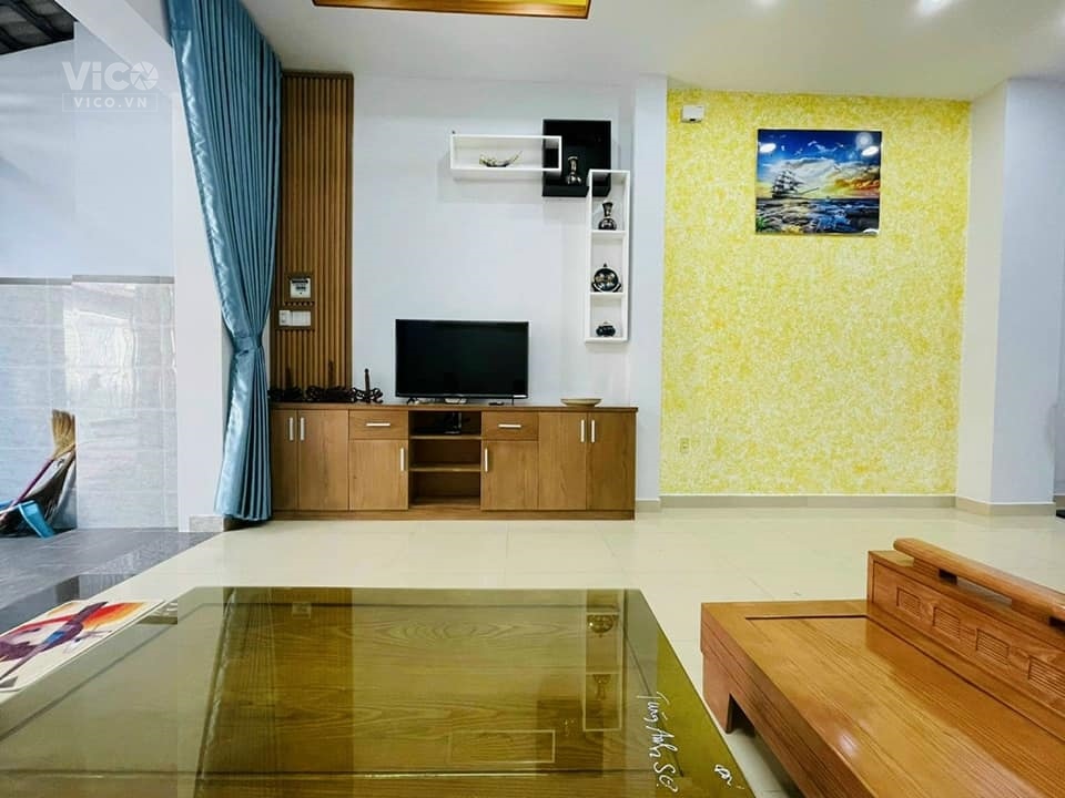 Gấp bán Nhà Trần Bình Trọng 42m2, 7mx 6m, HXH Quận 10 nhỉnh 6 tỉ
