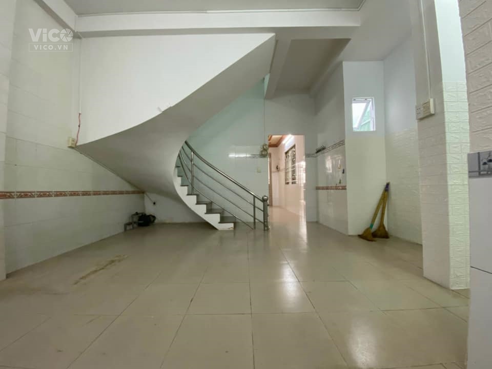 Cho Thuê Nhà Nguyên Căn 68m2 Mặt Tiền Kinh Doanh Hẻm 12tr.th Võ Thị Nhờ Quân 7