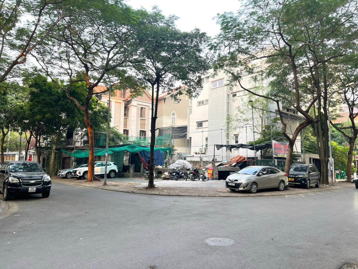 BÁN MẢNH ĐẤT 258.2M2 TAỊ KHU ĐÔ THỊ DỊCH VỌNG, CẦU GIẤY, LÔ GÓC, KINH DOANH BẤT CHẤP GIÁ 87 TỶ