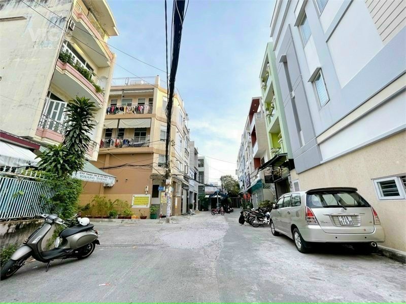 Bán nhà hẻm 8m thông Tân Kỳ Tân Quý (đối diện Aeon), DT 5.65x21m cấp 4 gía 8.8 tỷ TL