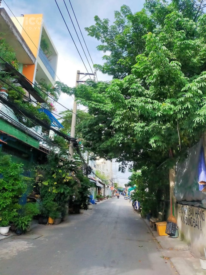Bán nhà 4 tầng đường lê văn quới, hẻm xe tải tránh, 68m2 chỉ 5.9 tỷ, giáp tân phú