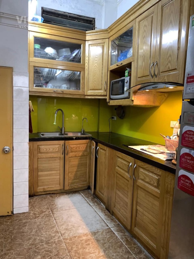 Bán nhà mặt ngõ đội cấn 30m2 x3 tầng nhỉnh 2 tỉ