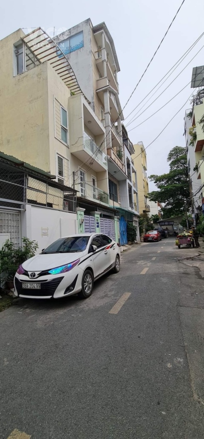 Bán nhà mặt tiền Yên Thế, Tân Bình, 58m2, mặt tiền 20m2 có lề đường.