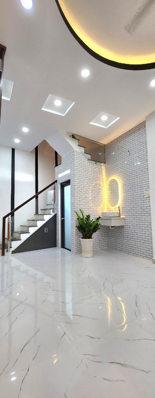 Nhà mới Nở hậu Hẻm Nguyễn Thị Tần P1,Q8 Giá 4.3 tỷ TL