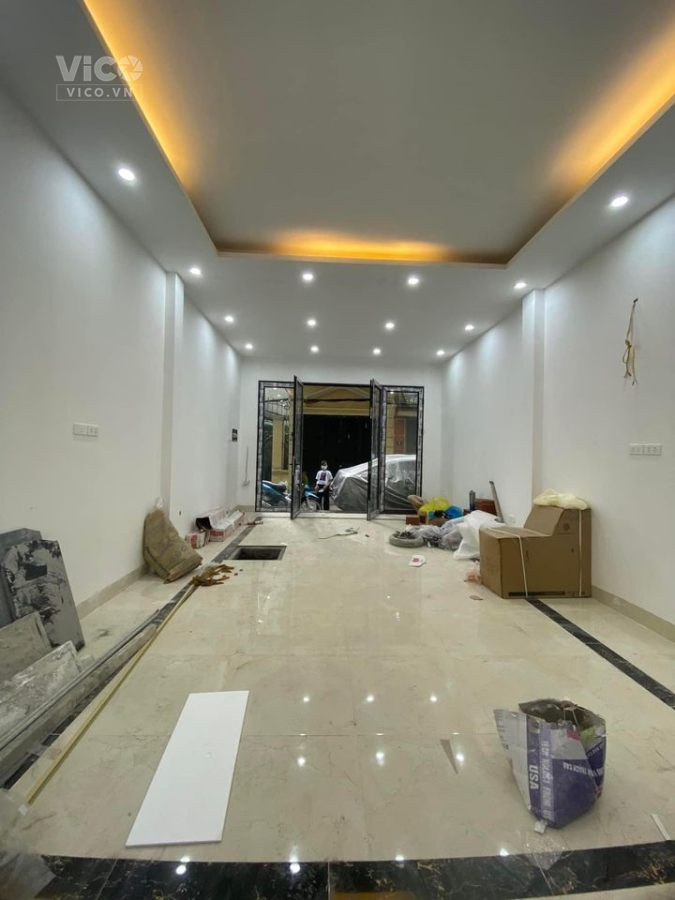 Bán nhà Phùng Chí Kiên Cầu Giấy siêu phẩm Ngọc Trinh chân dài 40m2 x 6T MT 4m x 6 tỷ