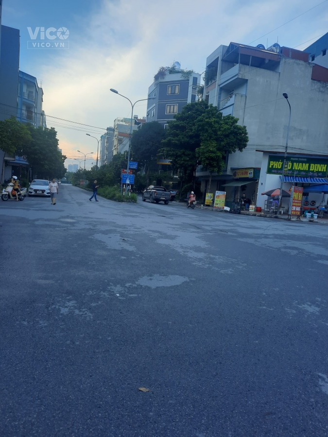 Bán đất dịch vụ kề bên Vạn Phúc, Hà Đông, 50m2, mt5m, Đông Nam, 6.1 tỷ