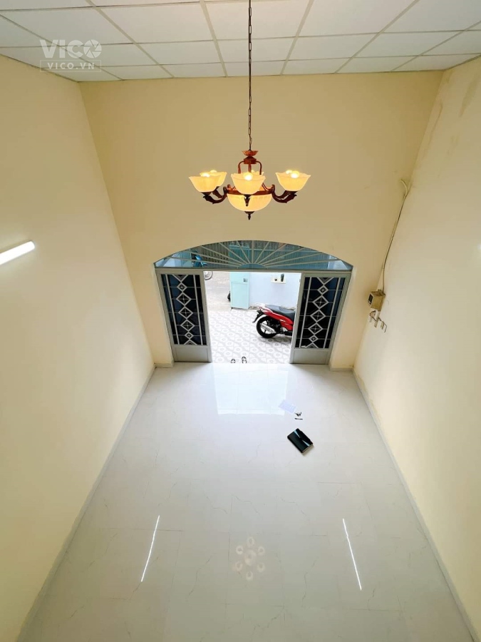 Bán nhà Rẻ Tôn Thất Thuyết Q4 Ngang 4,5 x14 m 2 tấm có 70 triệu m