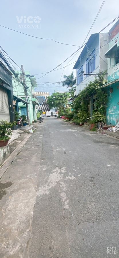 Bán Gấp Nhà Nguyễn Văn Công GV diện tích to 42M2 giá nhỏ